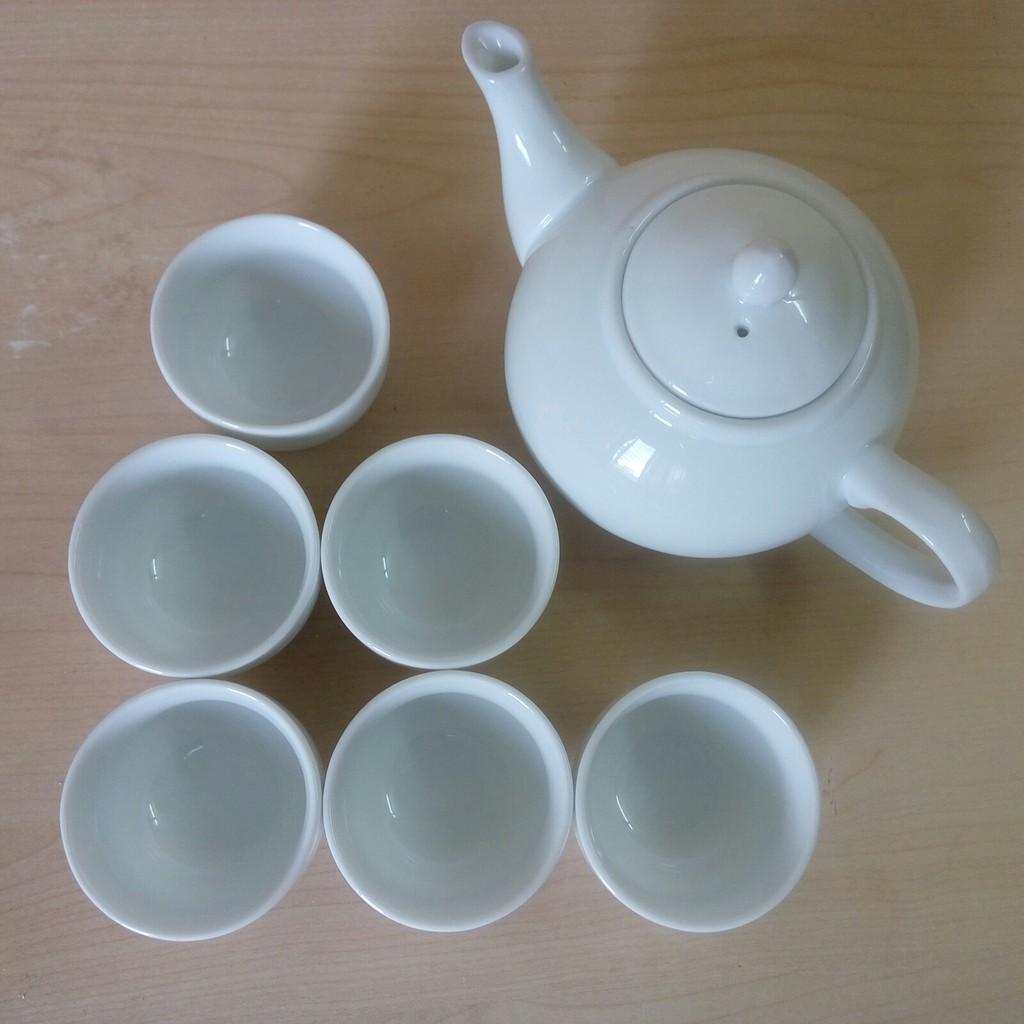 Bộ ấm trà Bát Tràng dáng bẹt cỡ nhỡ 450ml, chén (ly) không tai/quai