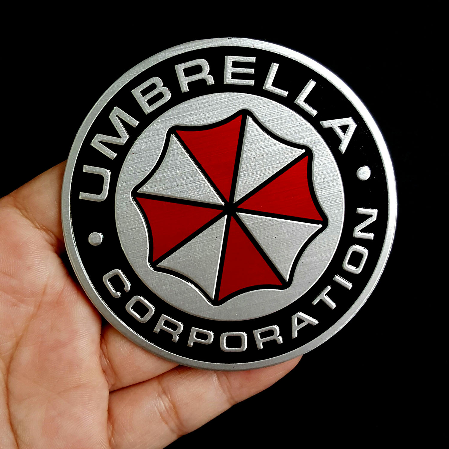 Hình dán kim loại logo UMBRELLA CORPORATION đường kính 7.5cm