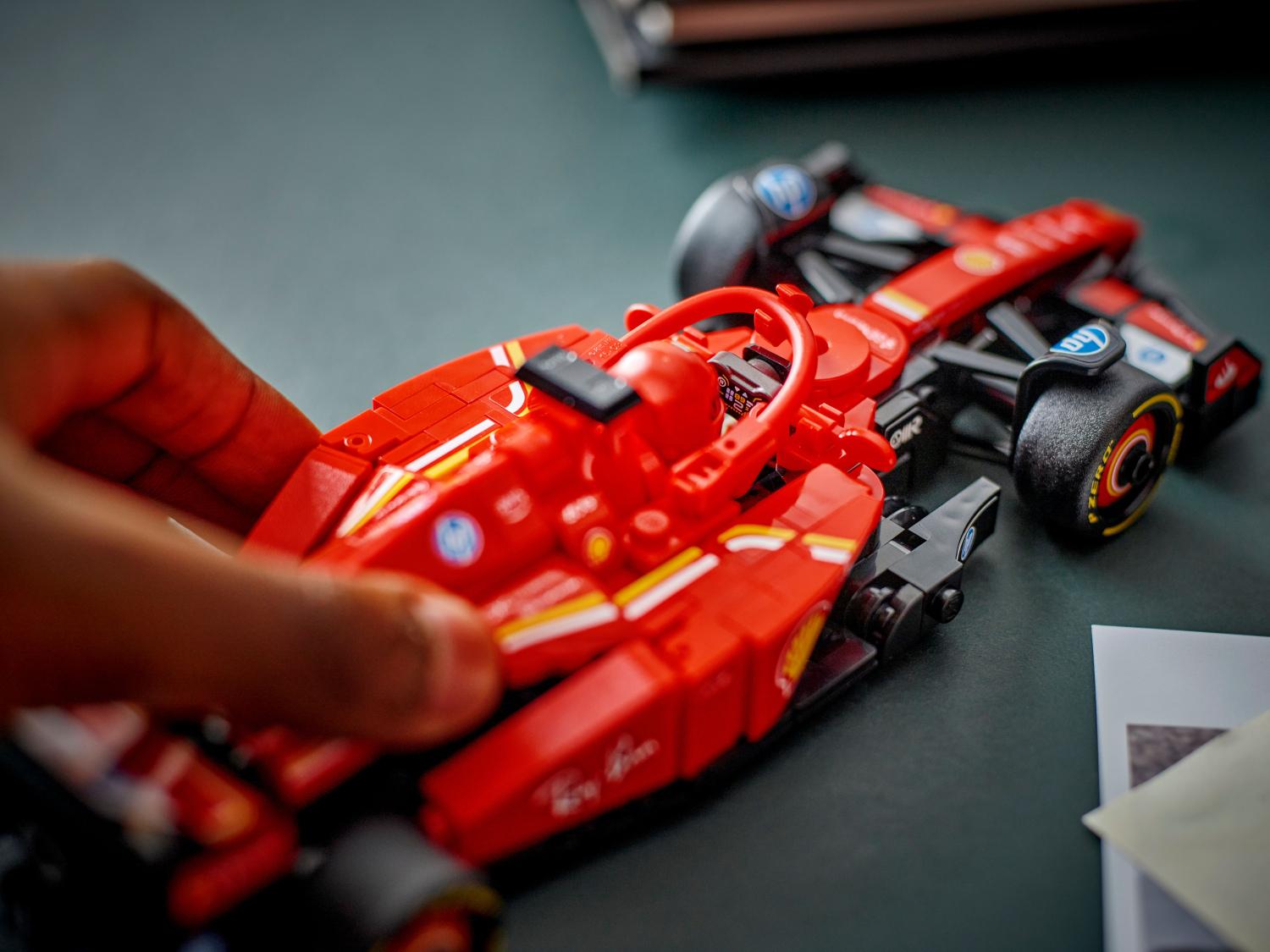 Đồ Chơi Lắp Ráp Xe Đua Ferrari SF-24 F1 - Lego Speed Champions 77242 (275 Mảnh Ghép)