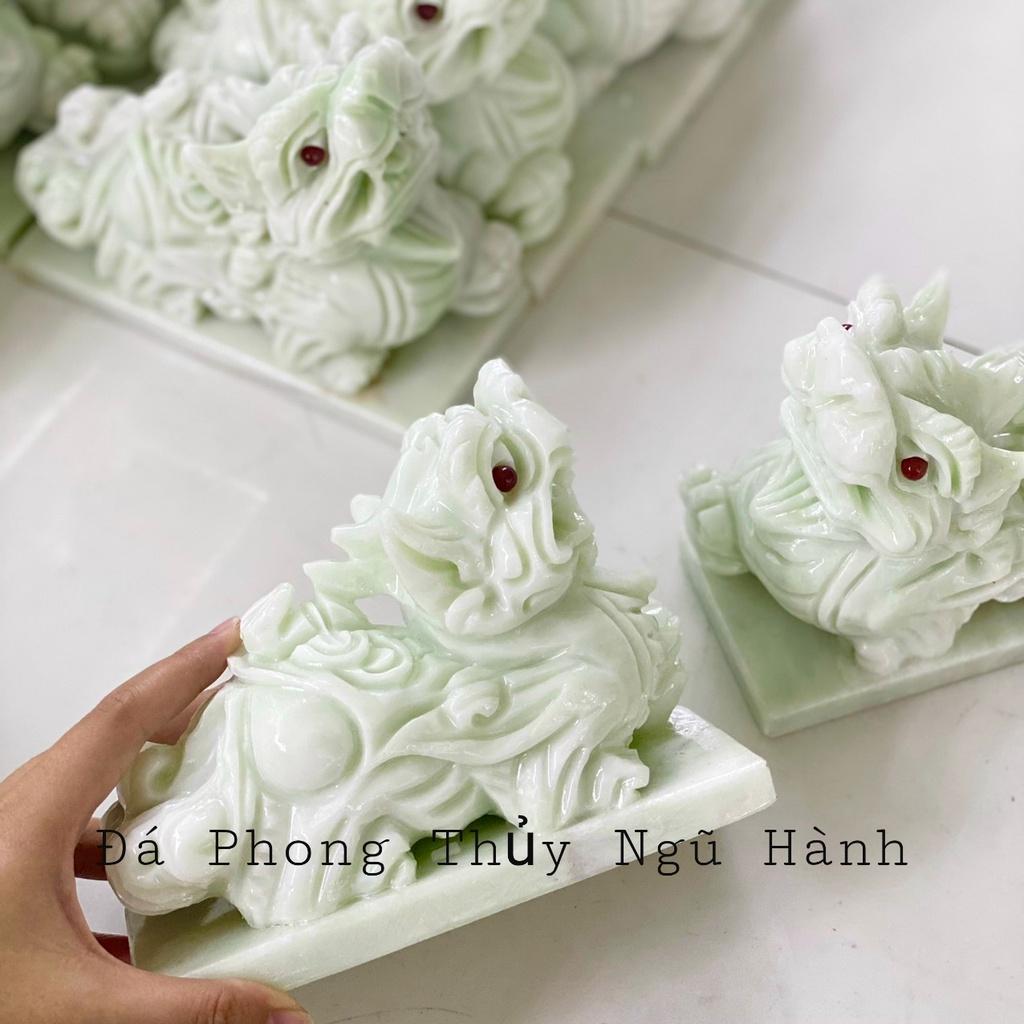 Cặp Tỳ Hưu Phong Thủy Đá Trắng Xanh Có Đế - Dài 15cm