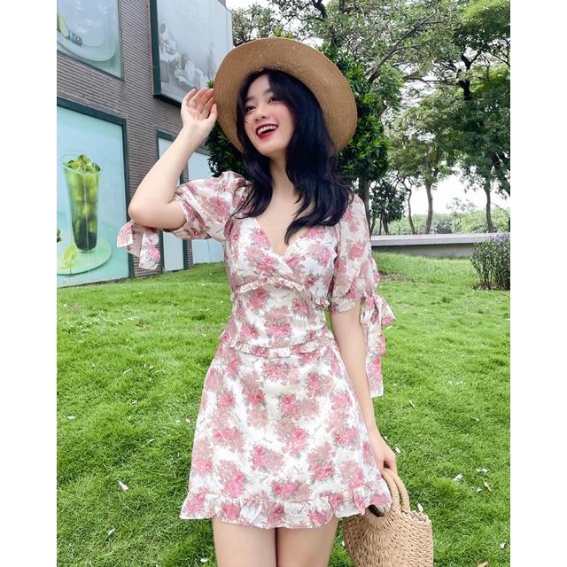 Đầm hoa ngắn