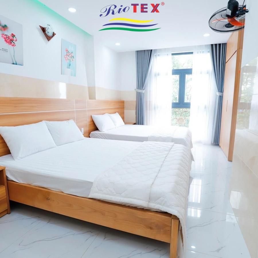 Mền Chần Bông Trắng Trơn CVC T300 Cho Khách Sạn Resort