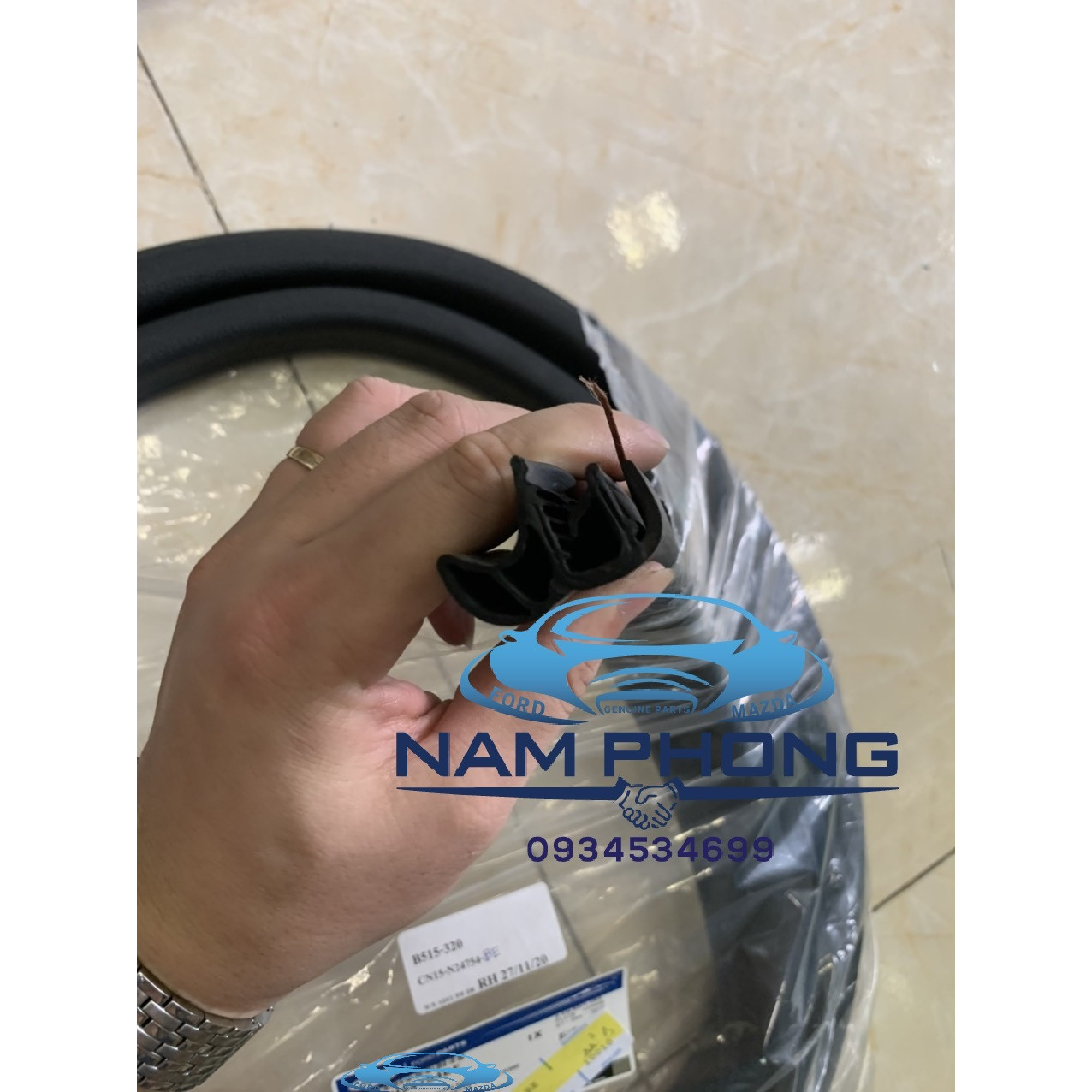 Gioăng khung cửa sau dafnh cho ecosports  - mã CN15N24754BE / mã GN15N24754AA / mã GN1Z7425324A