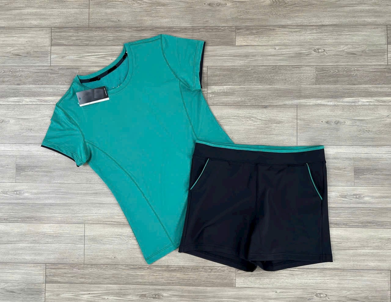 Áo Thun Quần Đùi Thể Thao Nữ Tập Thể Dục Chơi Tennis Chạy Bộ