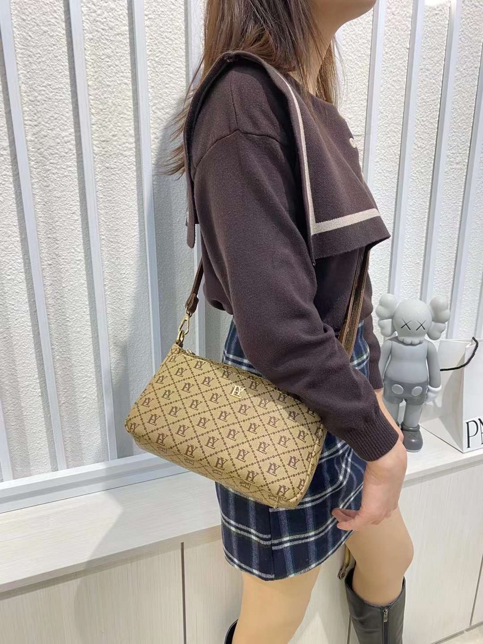 Ví clutch nữ da PU cao cấp họa tiết monogram thời trang vintage công sở nhiều ngăn tiện lợi Y2409