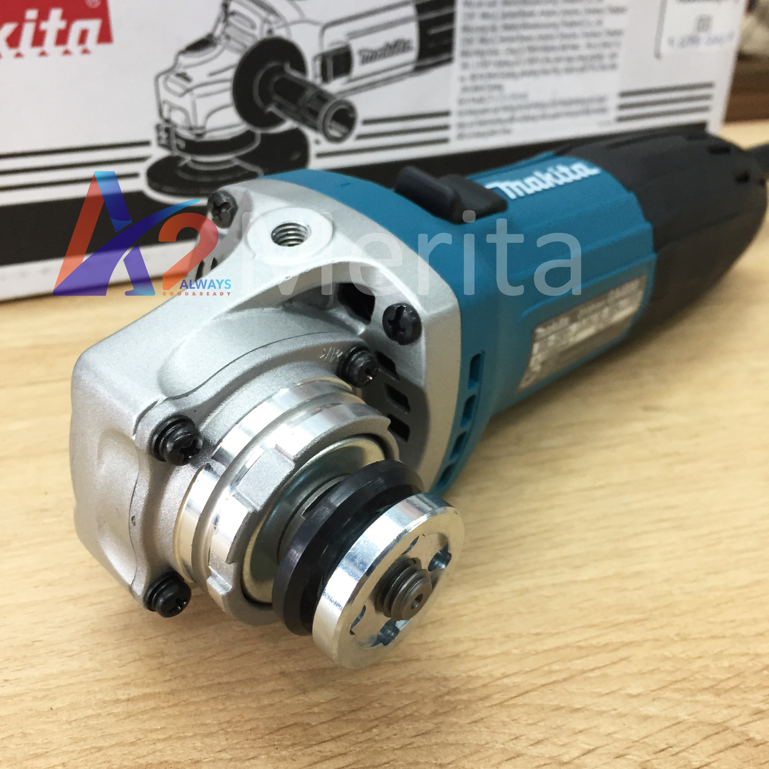 Máy mài góc (720W) 100mm Makita