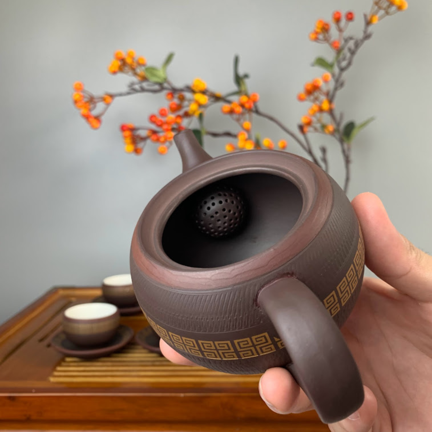 Bộ ấm chén uống trà cao cấp , bộ ấm trà Bát Tràng - trường sa kẻ chỉ