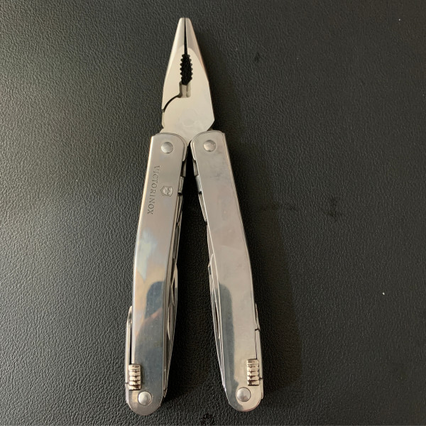 Kềm Xếp Đa Năng Victorinox Swiss Tool Spirit 846150 - Hàng Chính Hãng 100% từ Thụy Sỹ