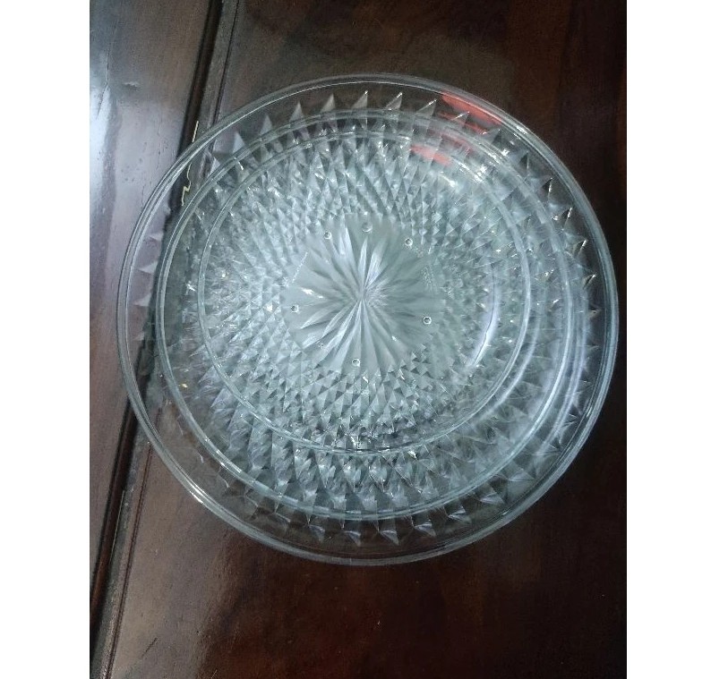 Đĩa nhựa trong suốt đường kính 25cm
