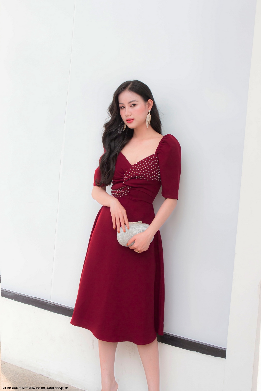ĐẦM XÒE DẠO PHỐ NGỰC KẾT NGỌC TRAI