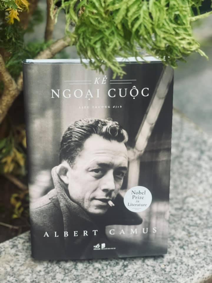 KẺ NGOẠI CUỘC