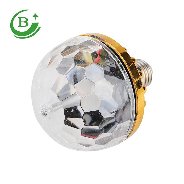 Đèn Led Xoay Vũ Trường 7 Màu Có Cảm Biến Nháy Theo Nhạc