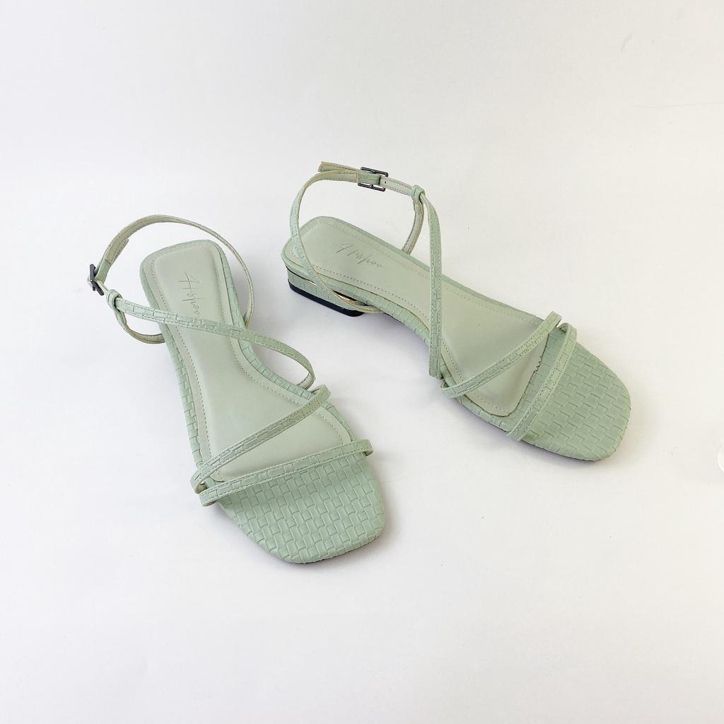 Sandal cao gót nữ 1,5 phân quai mảnh mũi vuông họa tiết caro 1 cm cao cấp HISHOO màu xanh mint S010