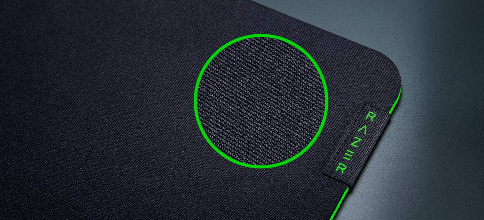 Tấm lót chuột Razer Gigantus V2 - Soft Mat-Large_RZ02-03330300-R3M1- HÀNG CHÍNH HÃNG