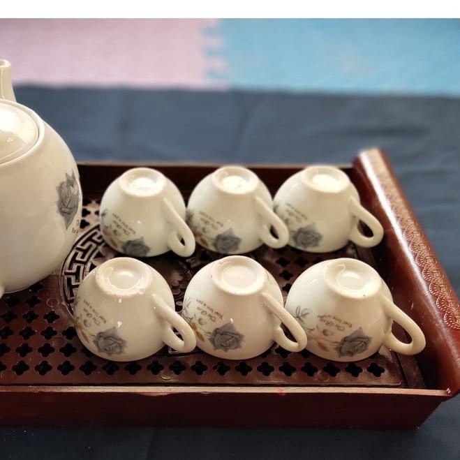 Sứ Bát Tràng - Bộ 6 chén hoa hồng đen có quai