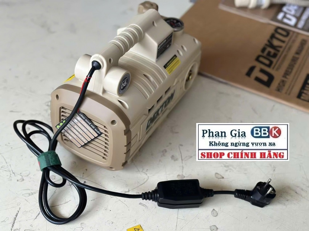 Máy Rửa Xe Có Chỉnh Áp DEKTON CWR2200VTG - Công Suất 790W - Màu BE Cổ Điển – Siêu Tiết Kiệm Nước