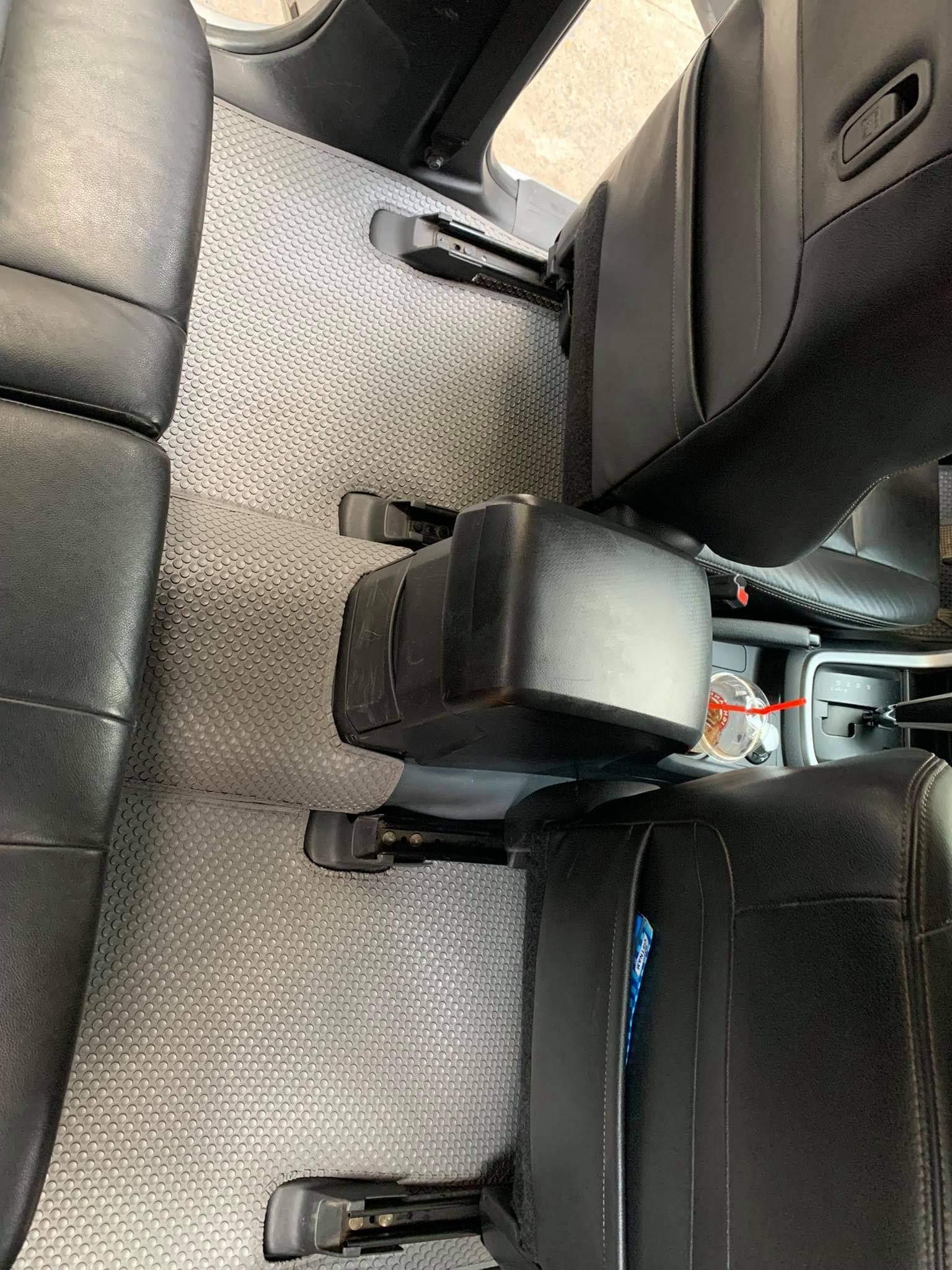 Thảm lót sàn ô tô KATA cho xe Chevrolet Colorado - Khít với sàn xe, Chống trơn, Không mùi, Không ẩm mốc