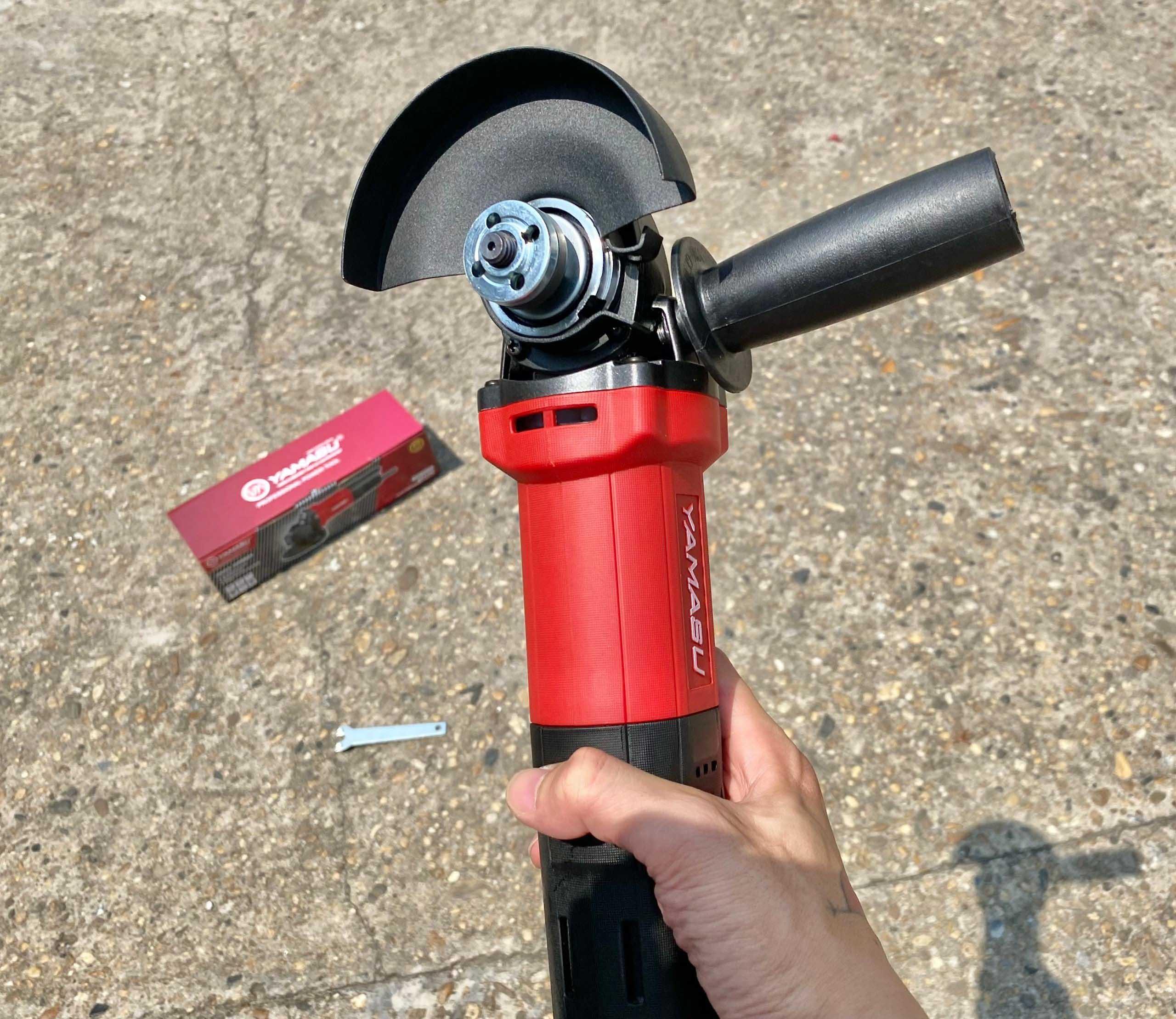 MÁY MÀI GÓC TAY NGẮN 850W 100MM YMS 100-01 YAMASU - HÀNG CHÍNH HÃNG