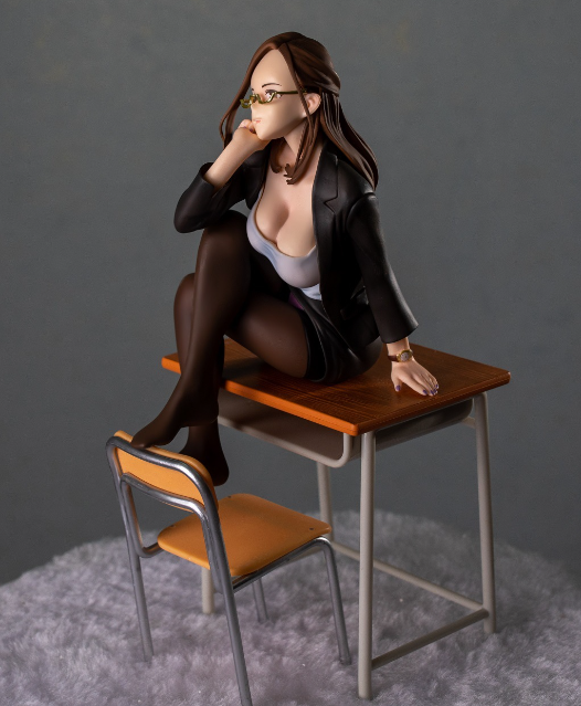 Mô hình anime cô giáo Omo Yuiko ngồi bàn - Figure Omo Yuiko siêu nét