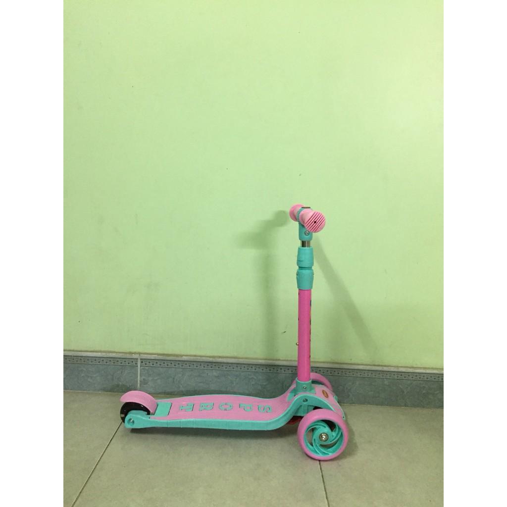 Xe scooter năng động 601/609