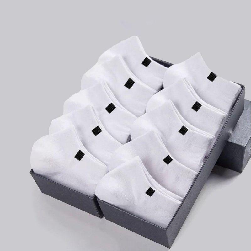 bít tất vớ màu nền trắng đen phù hợp phong cách phải làm phái nữ trong công việc công sở giữ ấm mùa Đông đi chơi sự kiện