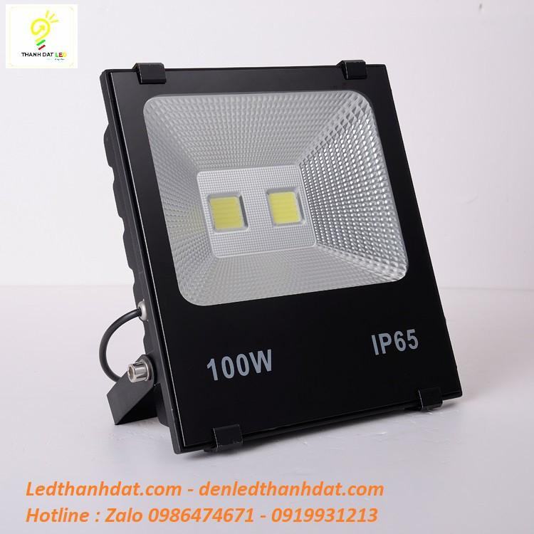 Đèn pha led ngoài trời 100w ip66