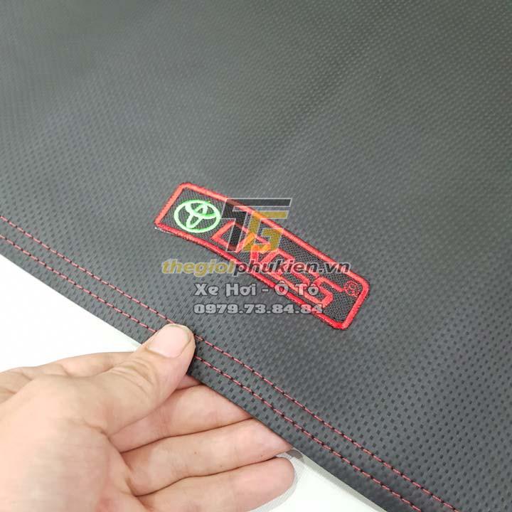 Thảm da Taplo Toyota Corolla Cross vân Carbon cao cấp