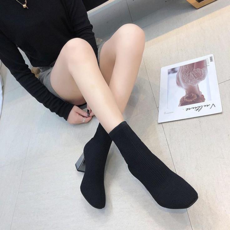 Boots Nữ, Giày Boot Nữ Cao Cổ Gót Vuông 6 Cm Chất Len Êm Hot Trend Cao Cấp Minhtushoes Hai Màu Đen-Kem Bảo Hành