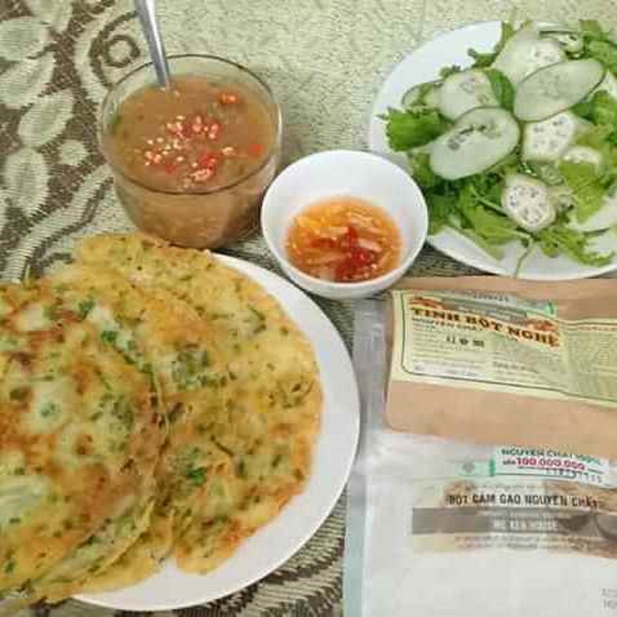 Combo ngũ hoa hạt Mẹ Ken 100gr và bột cám gạo nguyên chất Mẹ Ken 500gr tặng kèm miếng lót ly