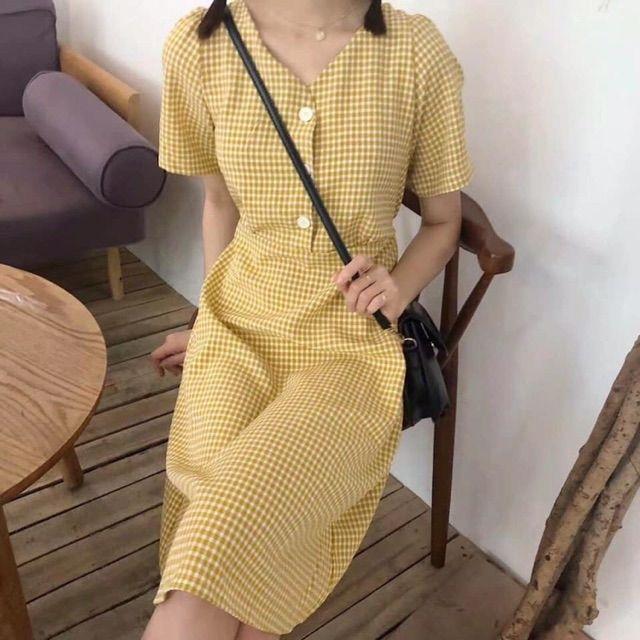 ️ Đầm caro cột eo cổ V đính hàng nút ️