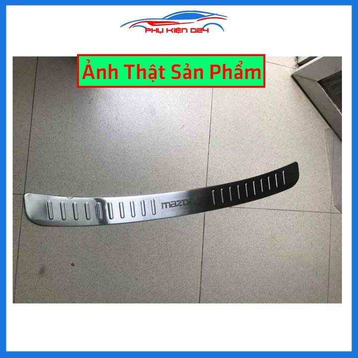 Ốp chống trầy cốp Mazda 3 2015-2016-2017-2018-2019 Sedan inox sáng bóng bảo vệ xe chống va đập