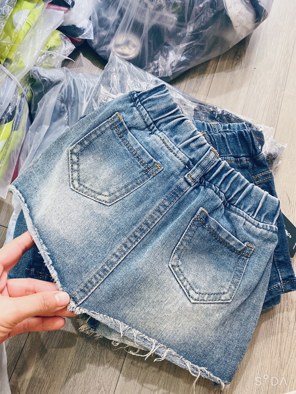 QUẦN GIÃ VÁY JEANS BÉ GÁI ( SALE )