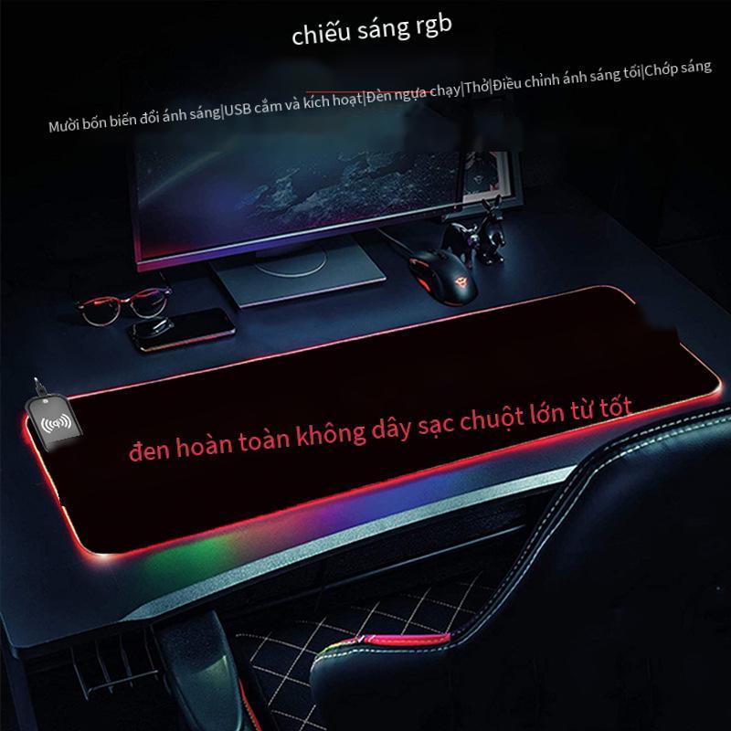 Phong Cách Mới Nhất Lock Edge RGB Dạ Quang Miếng Lót Chuột Chơi Game Chống Trượt Cô Gái Hoạt Hình Quá Khổ Sạc Không Dây Miếng Lót Chuột