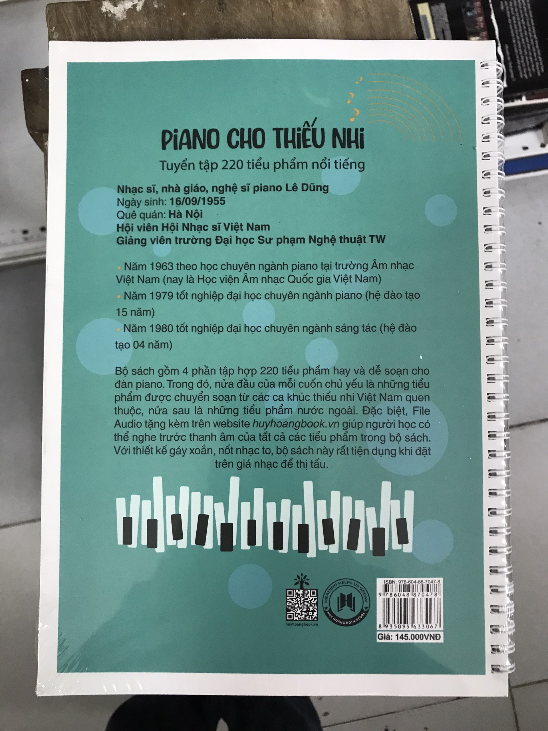 Piano cho thiếu nhi tuyển tập 220 tiểu phẩm nổi tiếng Phần 1 (tái bản 2023)