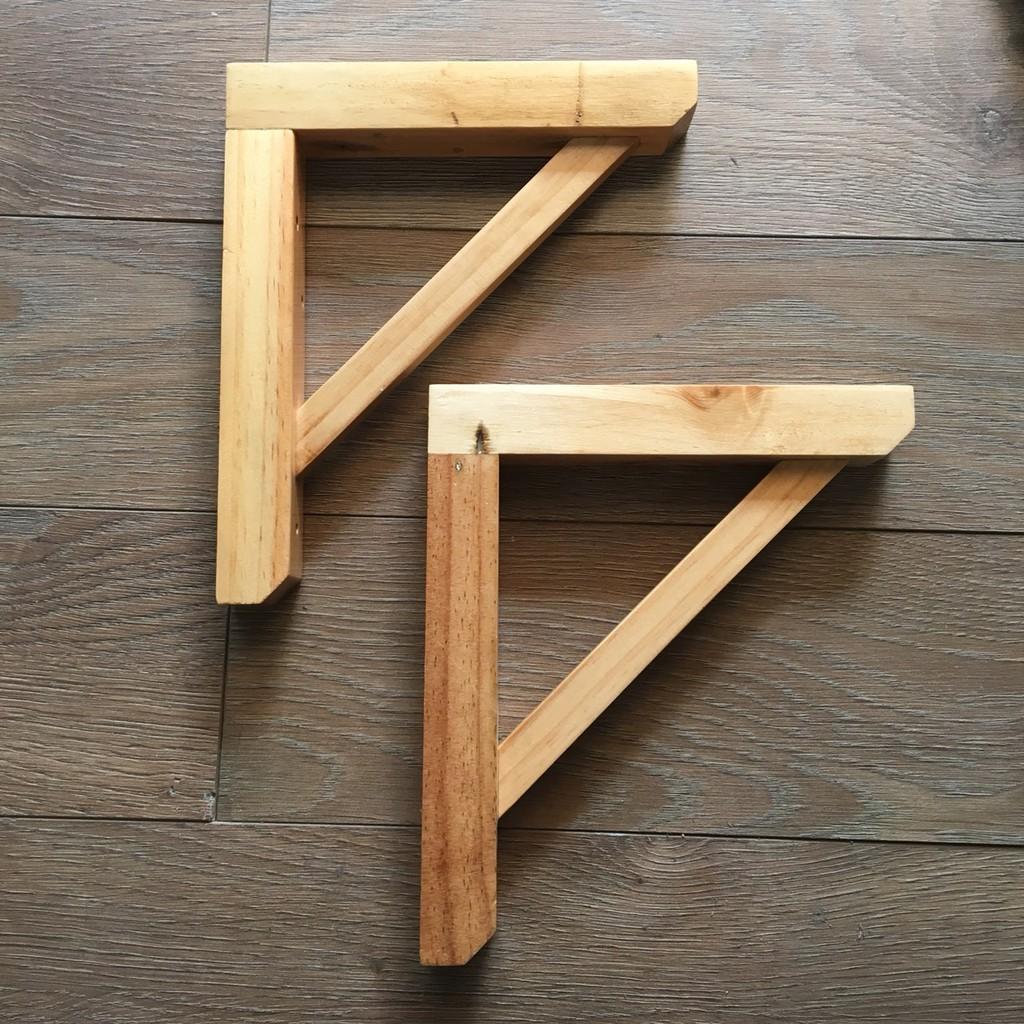 Bộ 2 Bake giá đỡ kệ gỗ treo tường chất liệu gỗ thông phủ sơn PU bóng nổi vân gỗ tự nhiên.