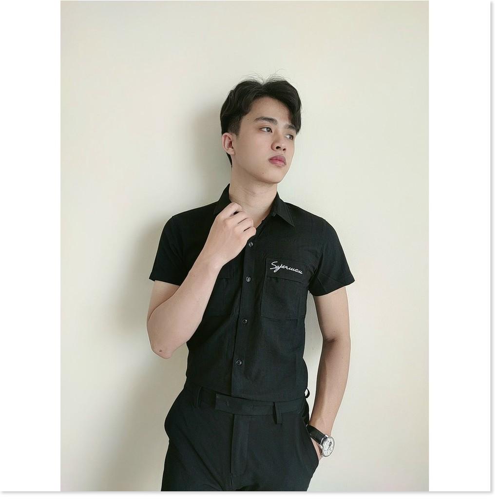 ÁO SƠ MI ĐŨI TAY NGẮN,THIẾT KẾ HỌA TIẾT TRƠN NHƯNG KHÔNG KÉM PHẦN SANG TRỌNG,ĐẶC BIỆT LÀ CHẤT LIỆU VÃI THOÁNG MÁT VÀ MỊM