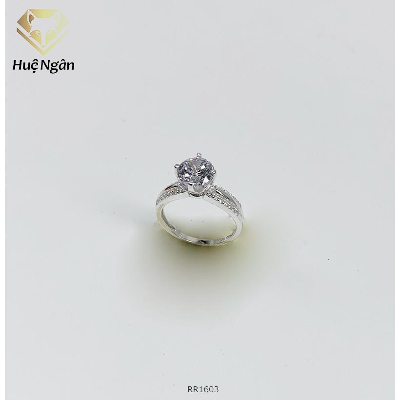 Nhẫn bạc 925 Huệ Ngân - 4 chấu viền đá 7 li RR1603