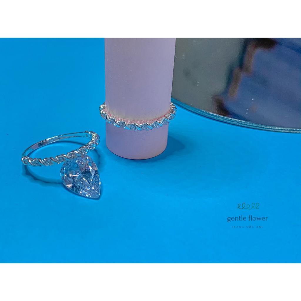 Nhẫn bạc ta nữ chấu viền đính đá thiết kế đơn giản Gentle Flower