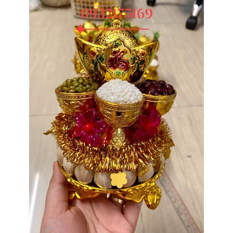Tháp tỏi ly ngũ đậu vàng gieo tài lộc