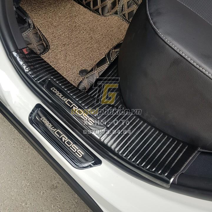 Bộ Ốp bậc cửa, Nẹp bước chân Toyota Corolla Cross 2020 - Mẫu Titan