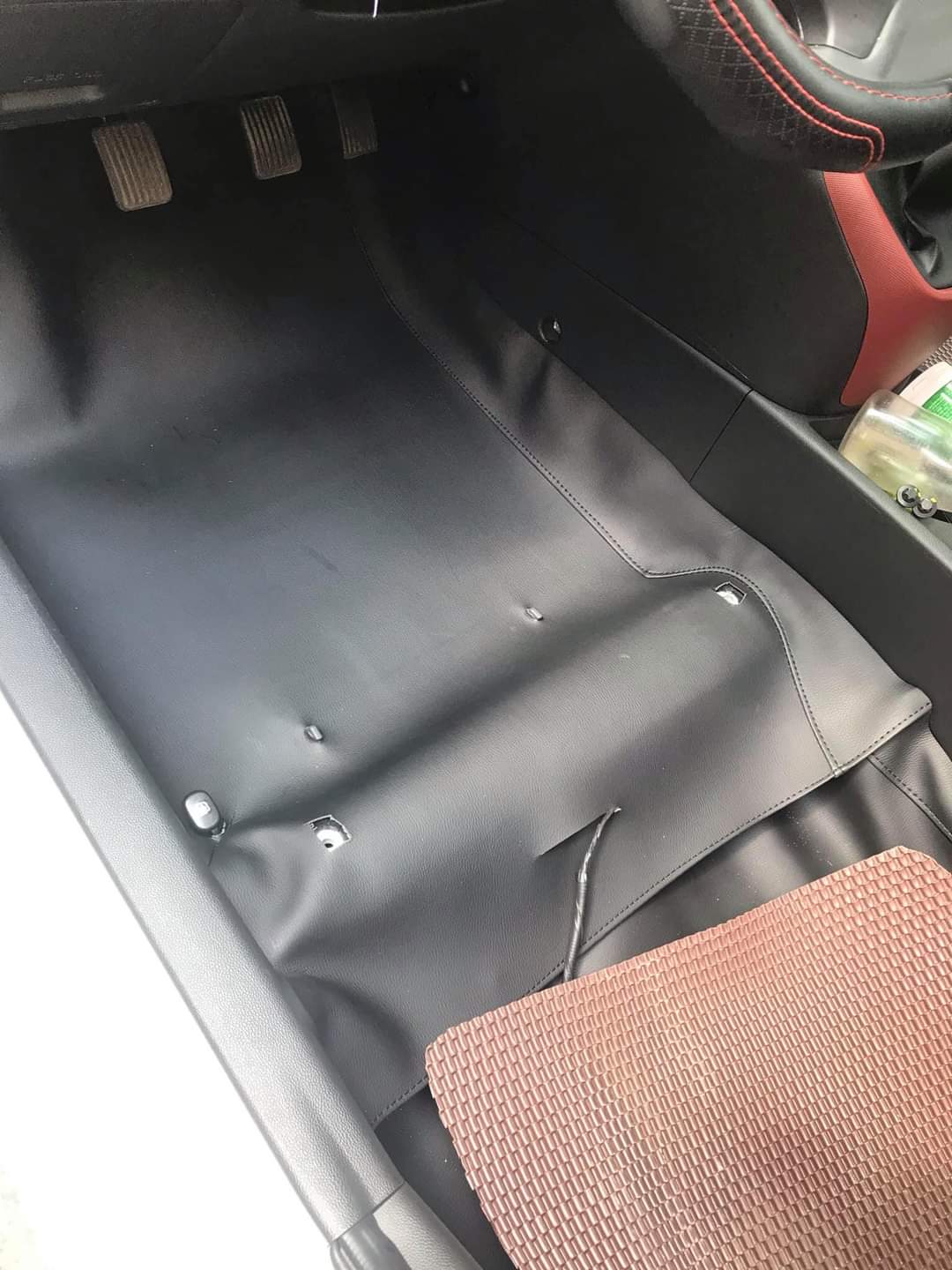 Thảm lót sàn Simili cho xe HYUNDAI SANTAFE, Loại dày cao cấp, Phủ kính sàn xe, Chống bám bẩn, chống thấm nước