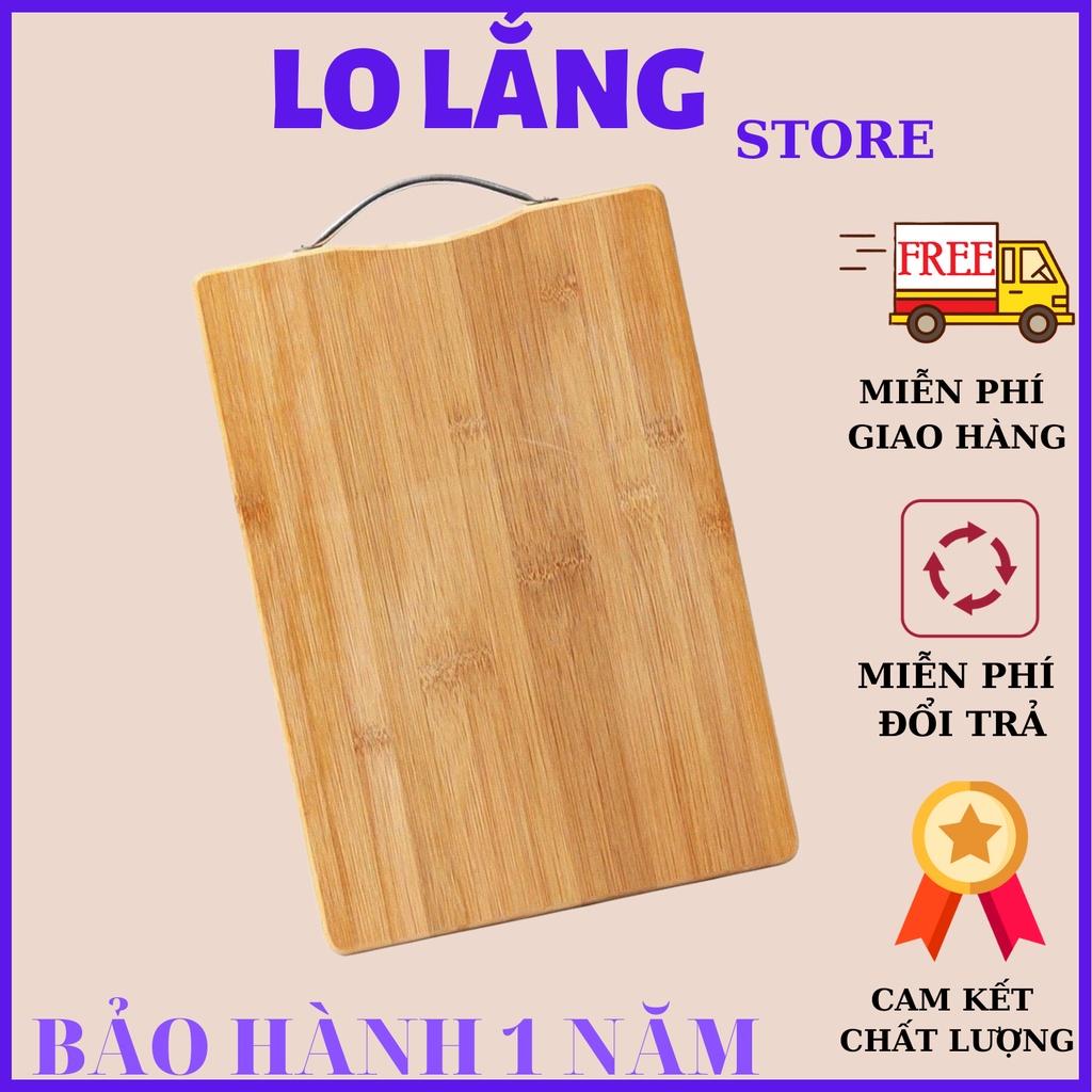 Thớt gỗ tre chữ nhật khoáng khuẩn loại dày kích thước lớn 20x30cm có móc treo inox cao cấp