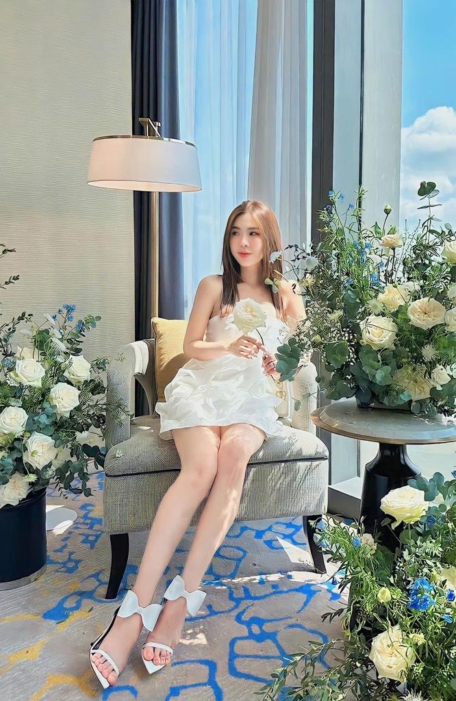 Đầm xòe 2 dây bèo tầng