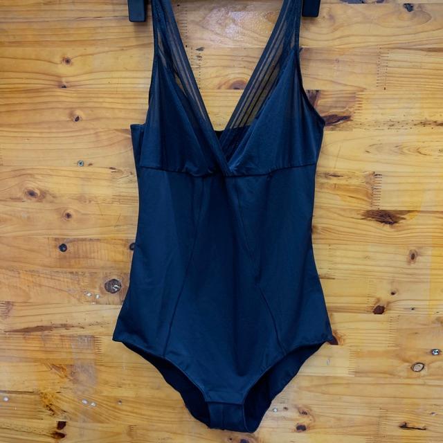 Áo gen bodysuit