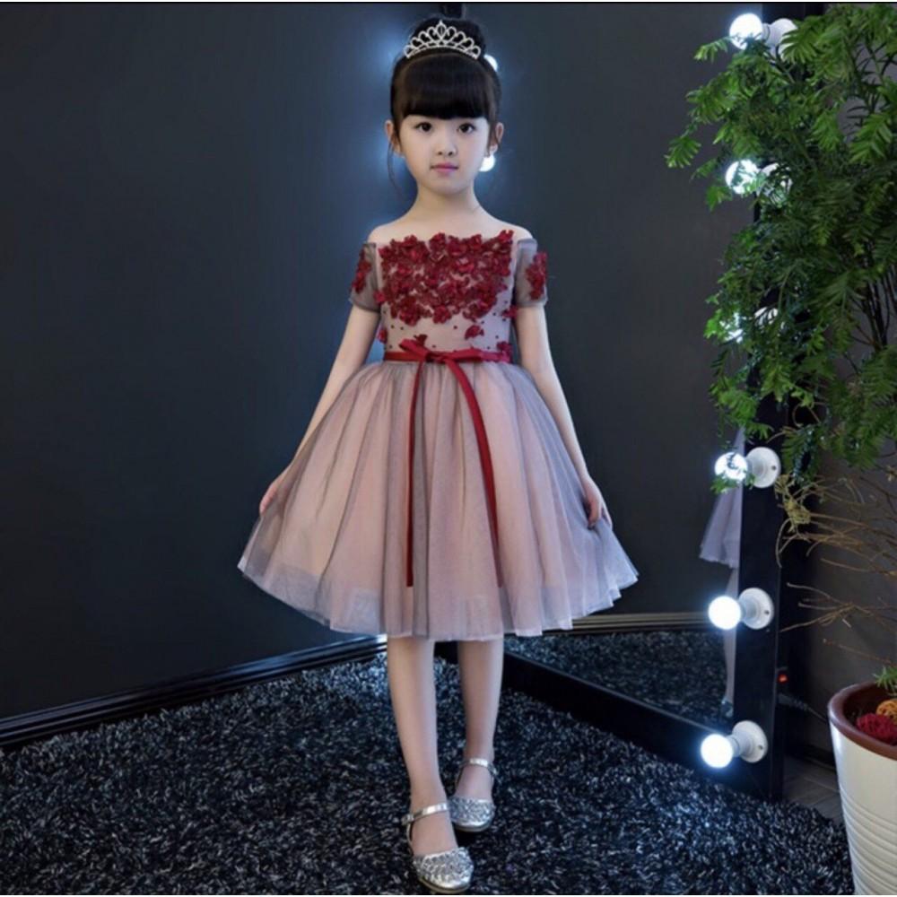 ĐẦM REN THÊU HOA TAY NGẮN