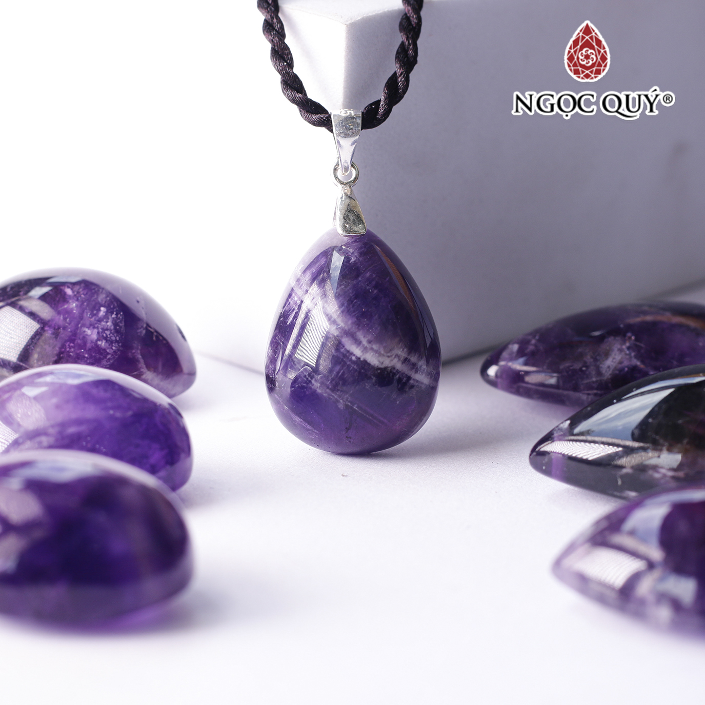 Mặt dây chuyền đá thạch anh tím mệnh hỏa. thổ - Ngọc Quý Gemstones