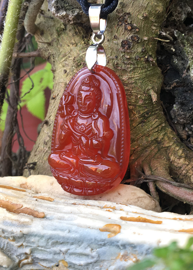 Dây chuyền mặt Phật Đại Thế Chí Bồ Tát,  Đá Phong Thủy, cho Tuổi Ngọ, Mã não đỏ,  2,4 x 3,6 cm,  AKO4
