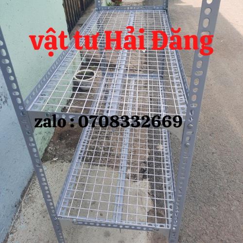 kệ sắt v lỗ 3 tầng (Rộng 0,3M x Dài 0,8M - 1M - 1,2M x Cao 0,9M - 1,2M - 1,5M) vỉ lưới ô vuông,kệ vỉ lưới