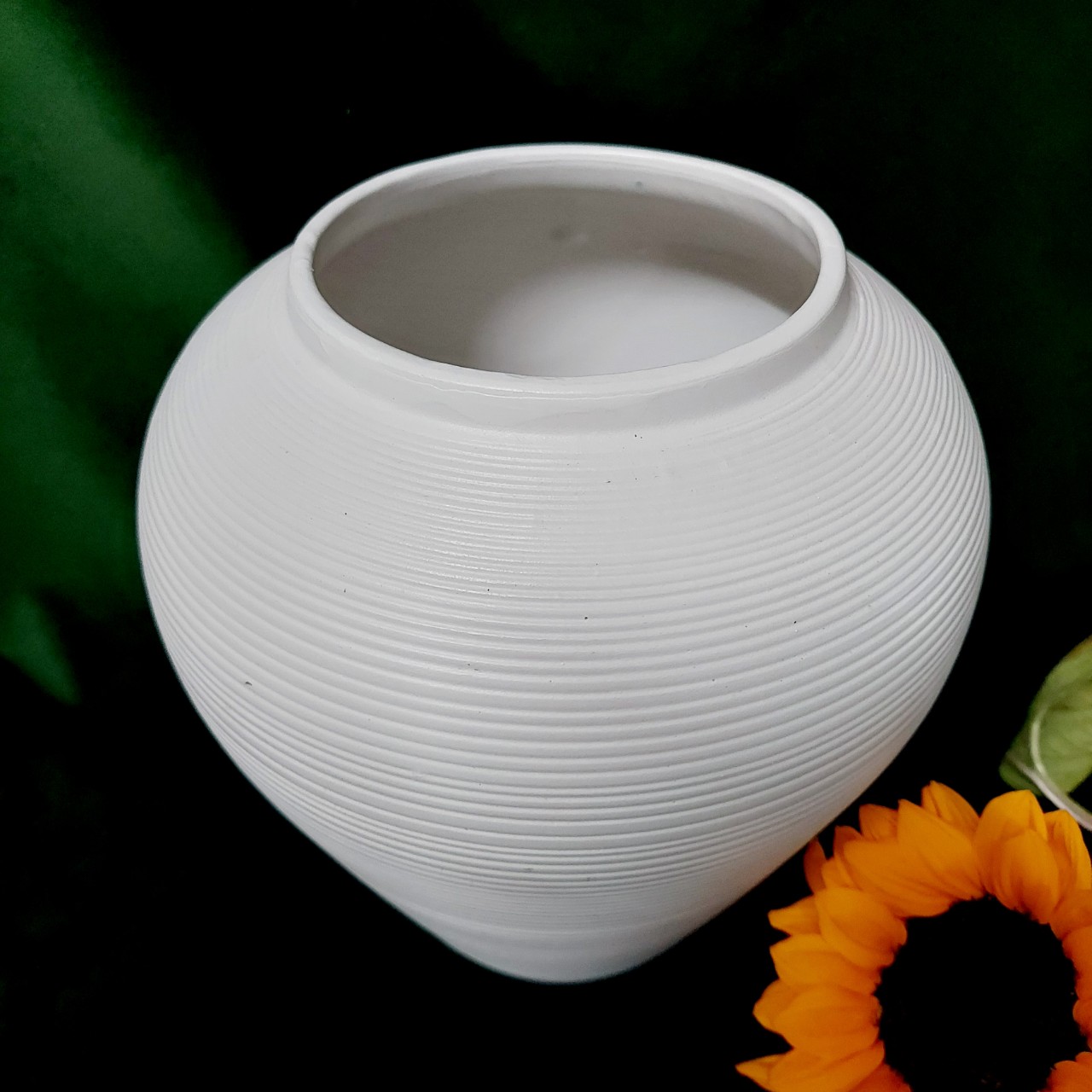 Bình cắm hoa, Bình gốm Bát Tràng men trắng lỳ vò rượu trang trí phòng khách cao cấp Bông Garden