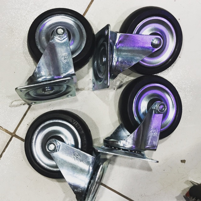 Bánh xe su đen 7cm 8cm gắn tủ kệ xe đẩy cây treo đồ